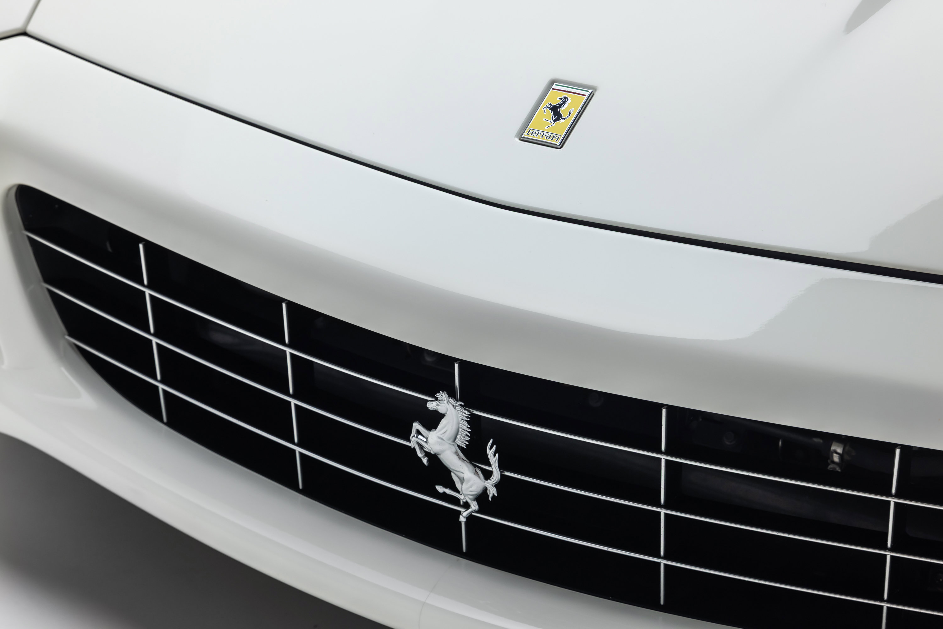 Certified 2010 Ferrari 599 GTB Fiorano RWD image 31