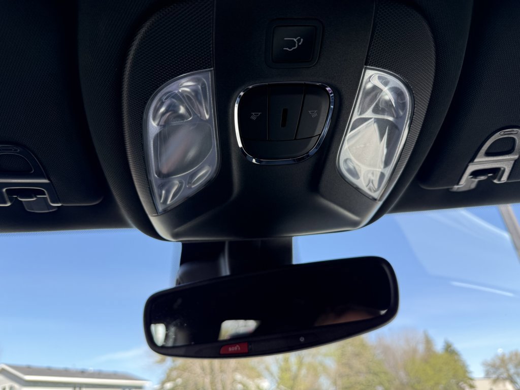Used 2025 Jeep Compass Limited w/ Elite Group AWD/4WD image 32