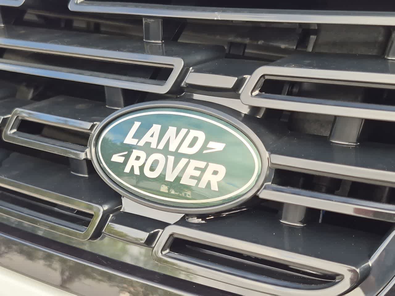 New 2027 Land Rover Range Rover Sport SE AWD/4WD image 12