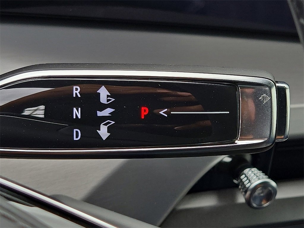 New 2026 Cadillac Vistiq Premium Luxury w/ LPO, Floor Liner Package image 30