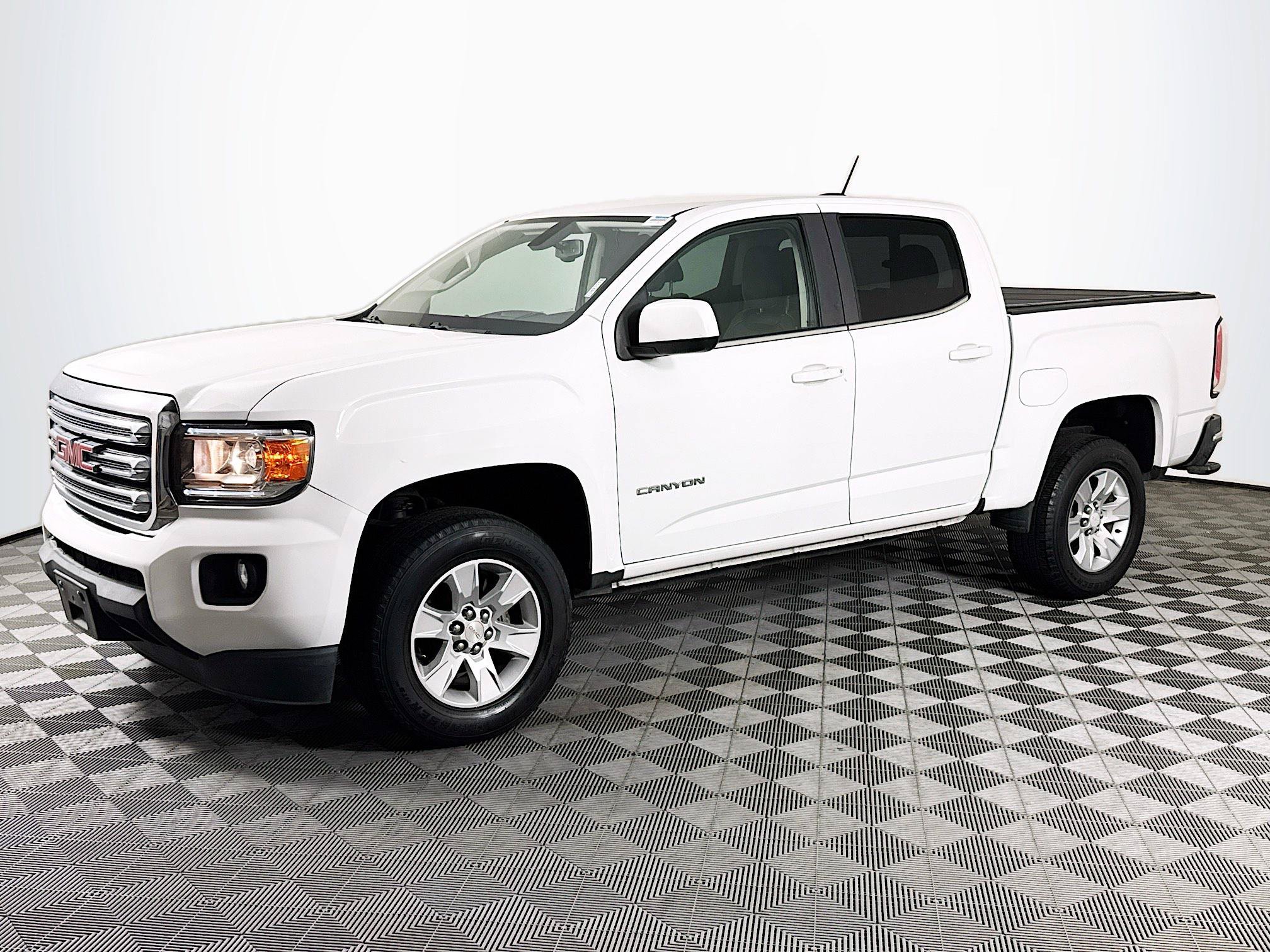 Used 2016 GMC Canyon SLE w/ SLE Convenience Package RWD image 4