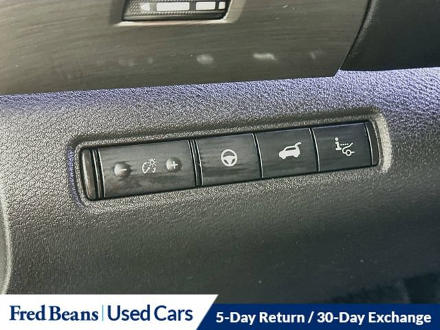 Certified 2024 Nissan Pathfinder Platinum w/ Black Appearance Package AWD/4WD image 15