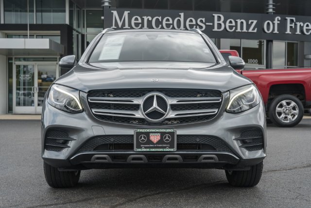 Used 2019 Mercedes-Benz GLC 300 4MATIC image 2