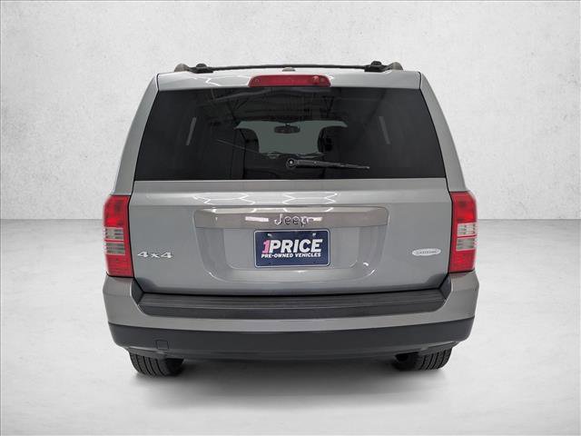 Used 2013 Jeep Patriot Latitude w/ Sun/Sound Group image 7