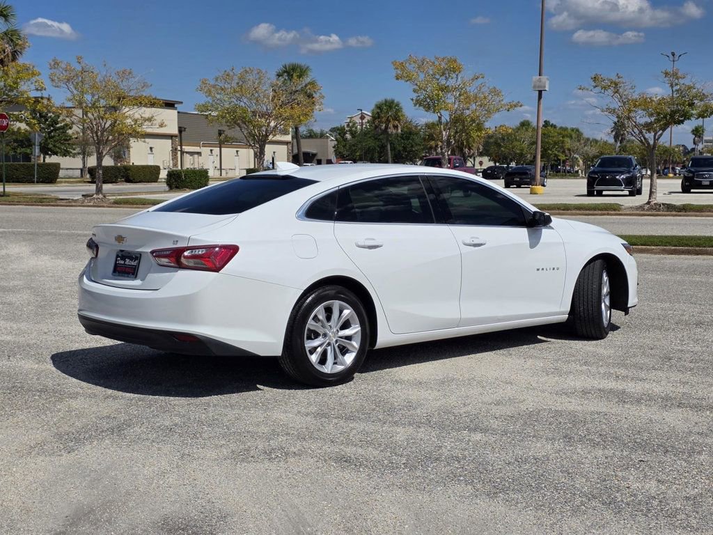 Used 2022 Chevrolet Malibu LT w/ Leather Package image 6