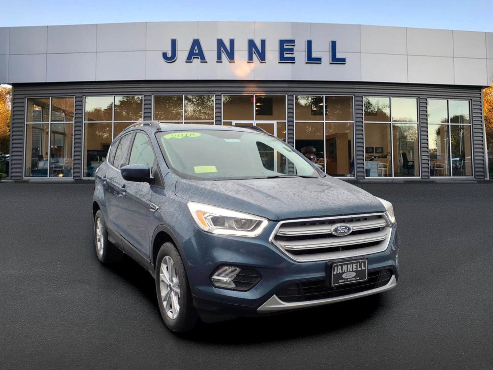 Used 2018 Ford Escape SEL image 3