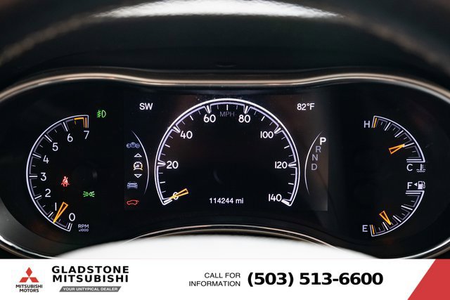 Used 2017 Jeep Grand Cherokee Limited w/ Luxury Group II AWD/4WD image 15