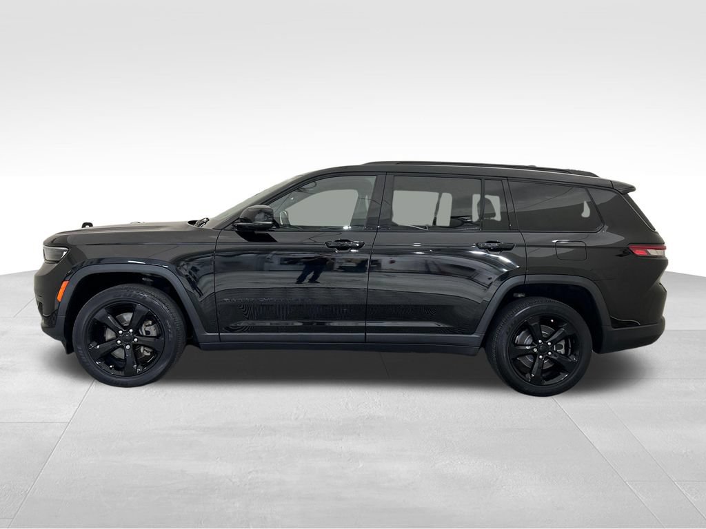 Used 2021 Jeep Grand Cherokee L Laredo AWD/4WD image 2