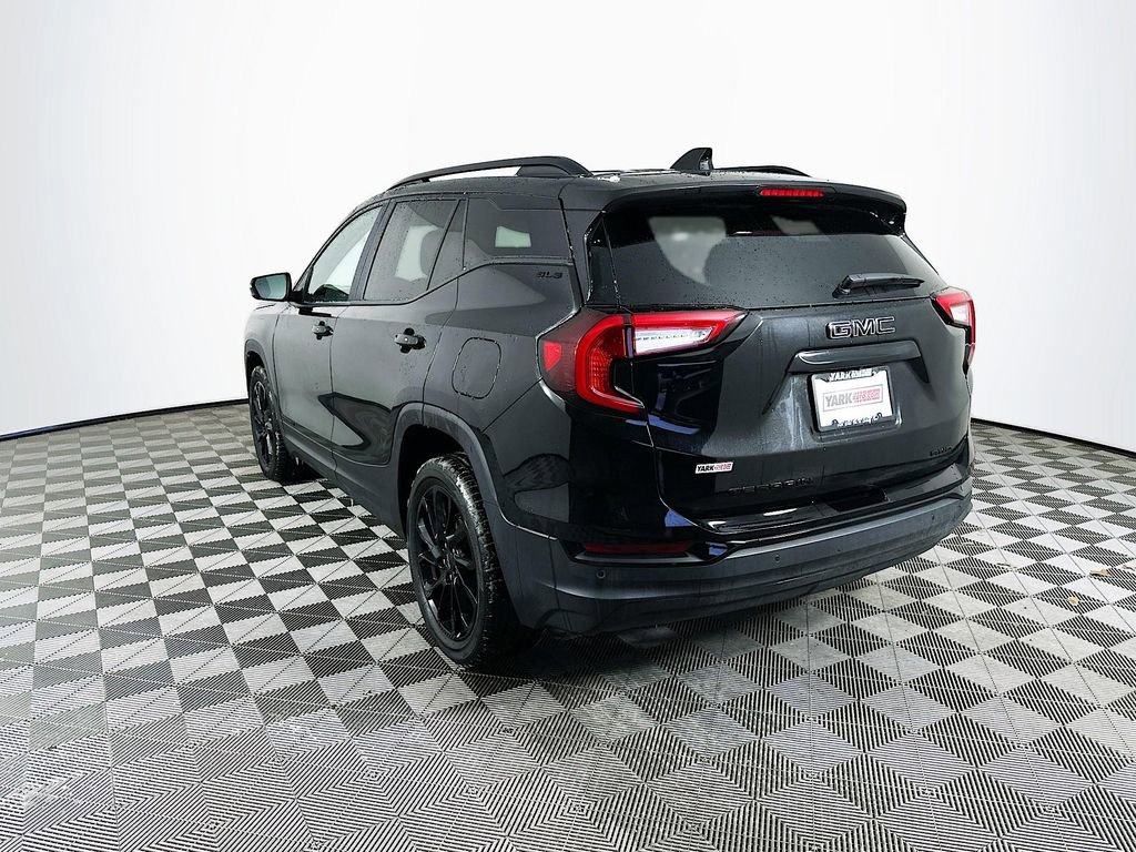 Used 2023 GMC Terrain SLE w/ Driver Convenience Package image 6