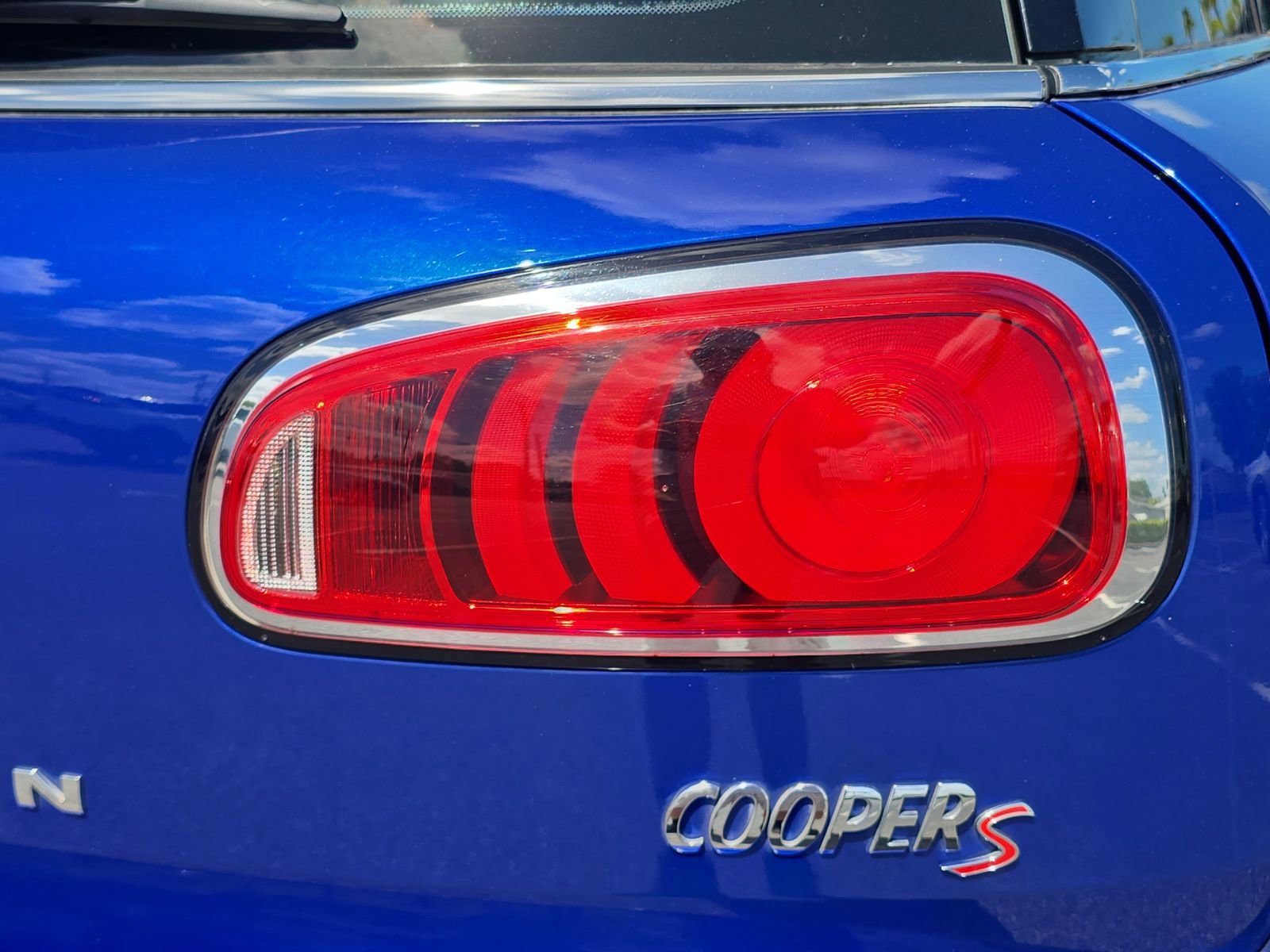 Used 2019 MINI Cooper Clubman S w/ Starlight Blue Edition image 8