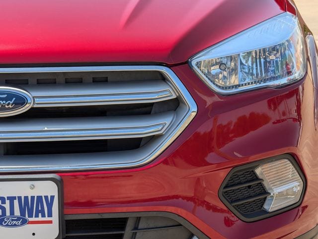 Used 2019 Ford Escape SE FWD image 9