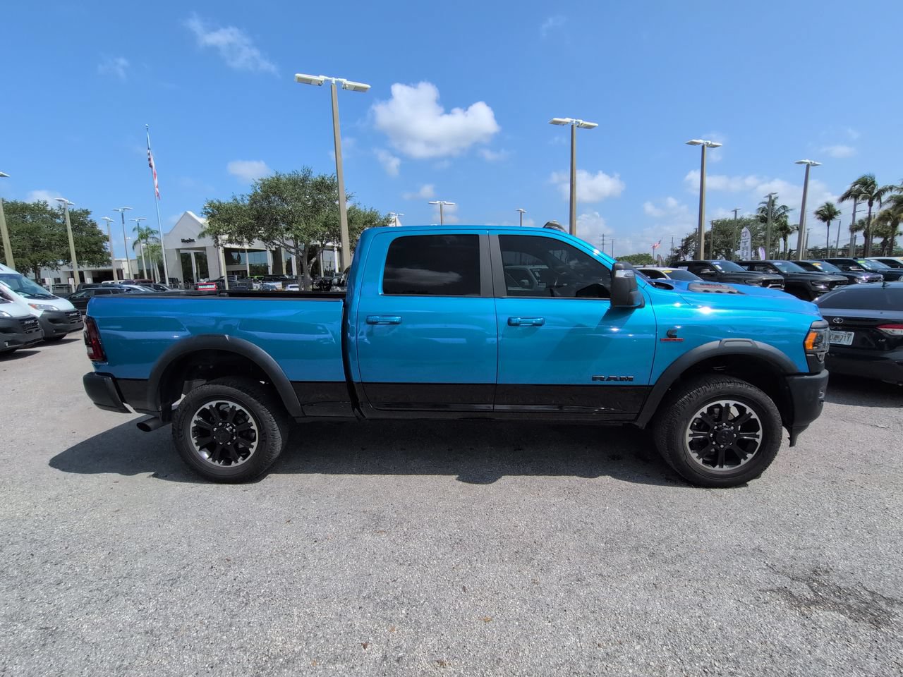 Used 2024 RAM 2500 Rebel w/ Level 2 Equipment Group AWD/4WD image 4