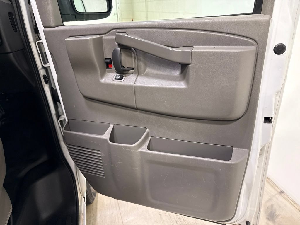 Used 2020 Chevrolet Express 2500 w/ Driver Convenience Package RWD image 34