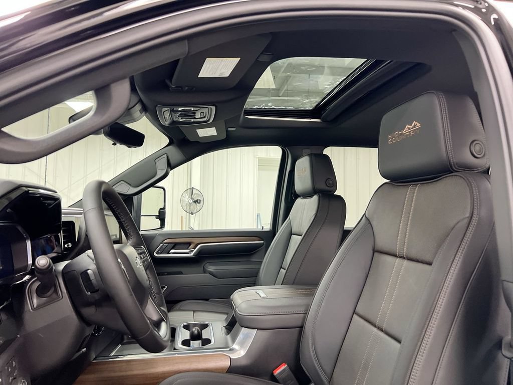 New 2026 Chevrolet Silverado 2500 High Country w/ High Country Premium Package AWD/4WD image 20