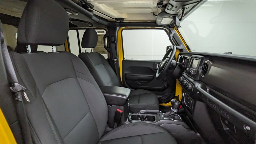 Used 2021 Jeep Wrangler Unlimited Sport AWD/4WD image 31