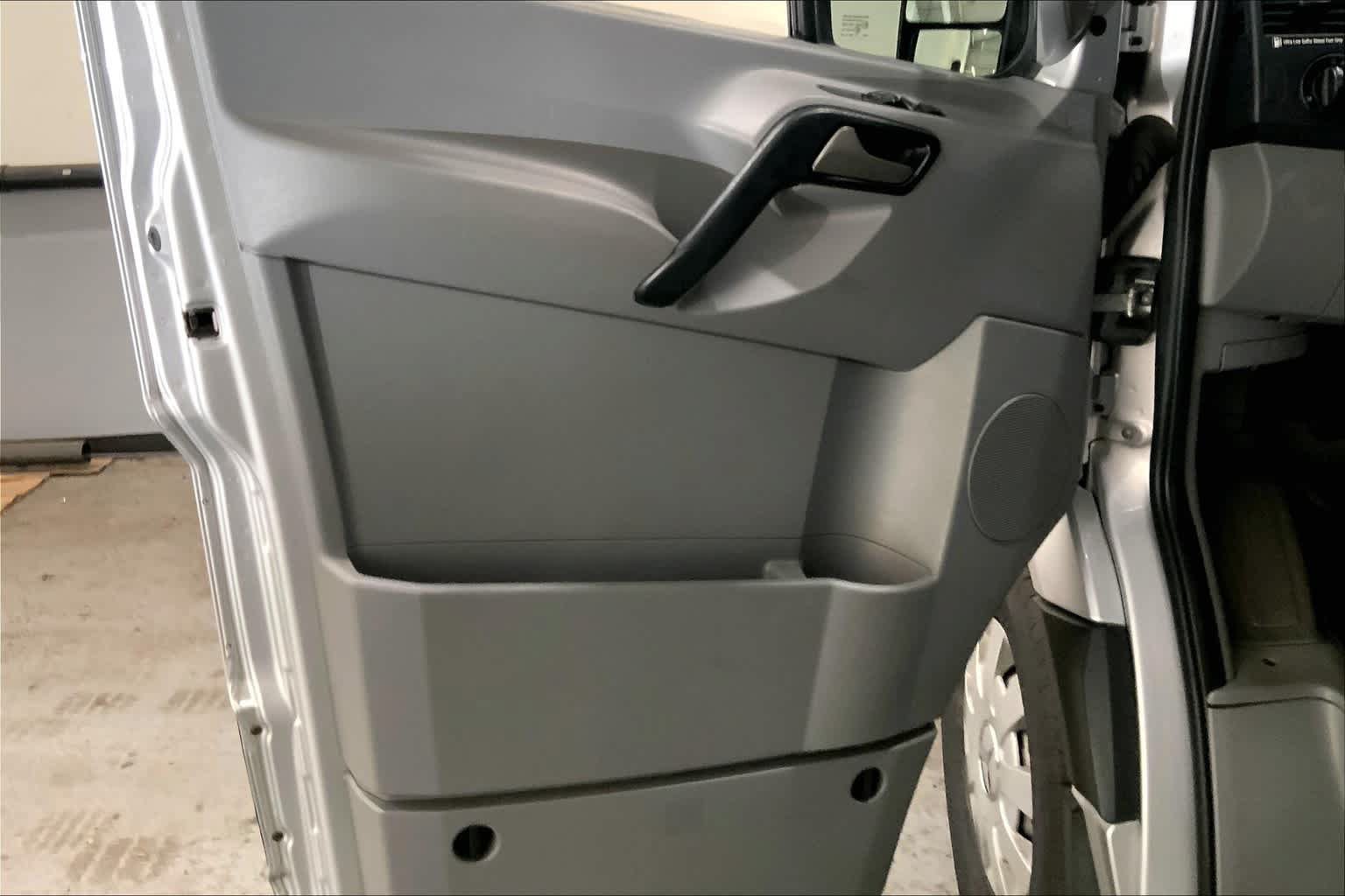Used 2017 Mercedes-Benz Sprinter 2500 image 26