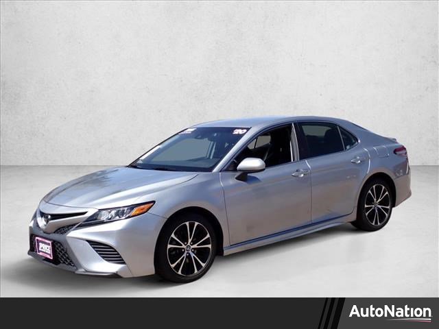 Used 2020 Toyota Camry SE FWD image 1