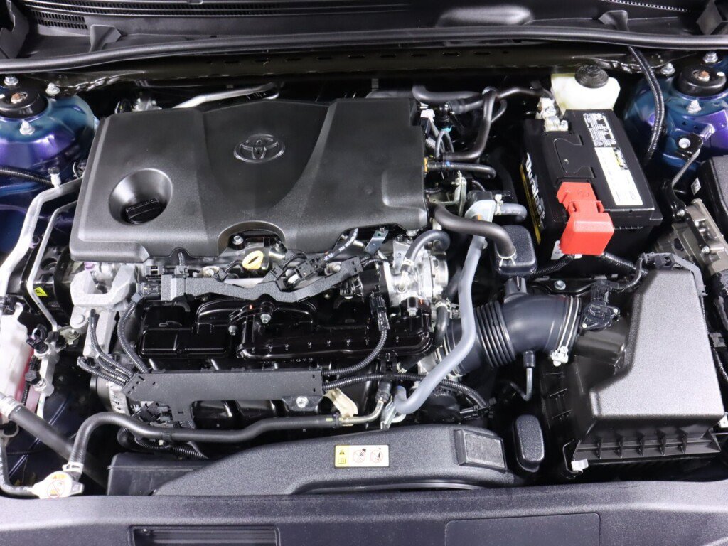 Used 2022 Toyota Camry LE w/ Carpet Mat Package (TMS) FWD image 37