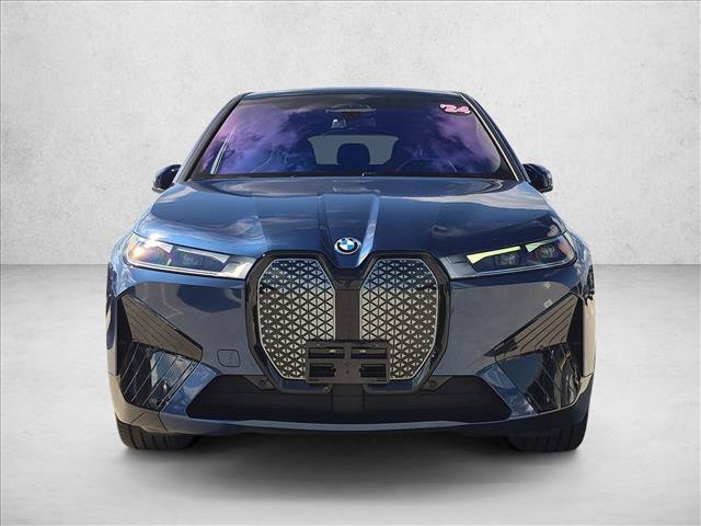 Used 2024 BMW iX xDrive50 w/ Sport Package AWD/4WD image 2
