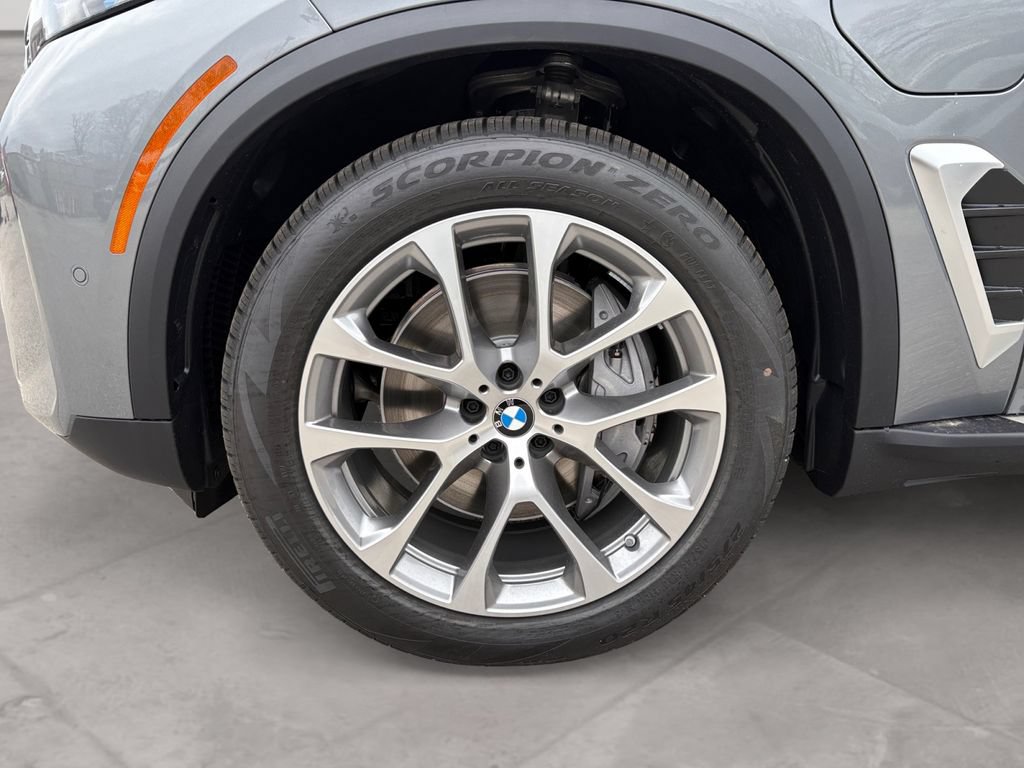 New 2026 BMW X5 xDrive50e w/ Climate Comfort Package AWD/4WD image 14