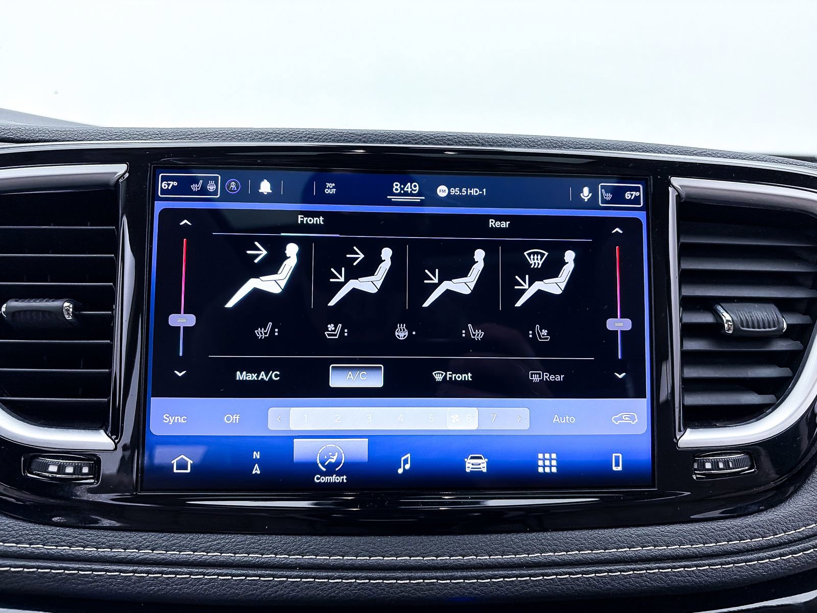 Used 2021 Chrysler Pacifica Limited w/ Premium & Safety Sphere Group image 21