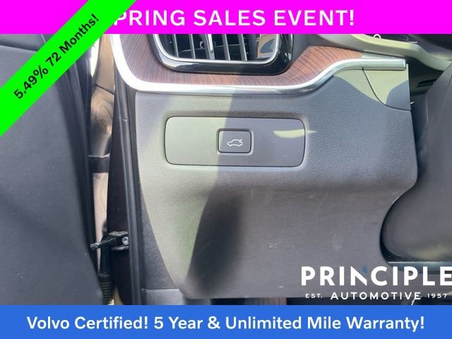 Certified 2023 Volvo XC60 B5 Plus image 24