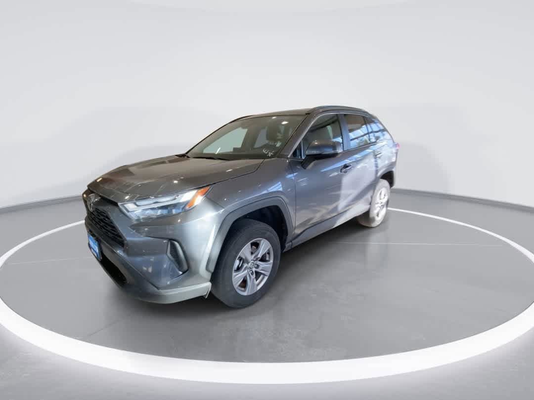 Certified 2025 Toyota RAV4 XLE AWD/4WD image 4