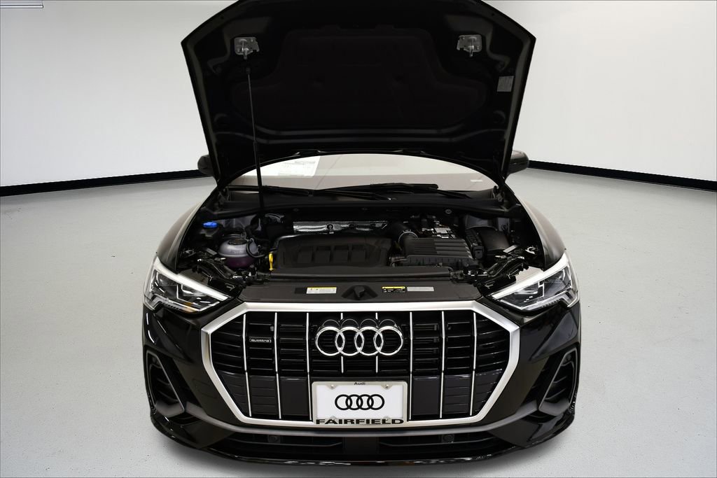 Used 2025 Audi Q3 2.0T Premium w/ Convenience Package image 12
