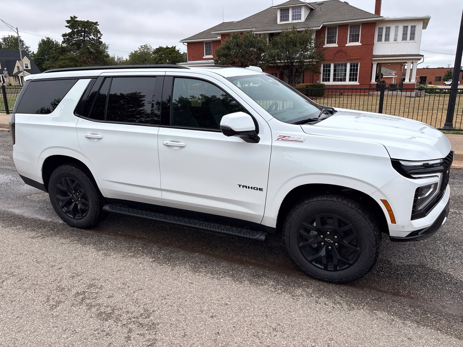 New 2027 Chevrolet Tahoe Z71 w/ Z71 Off-Road Package AWD/4WD image 2