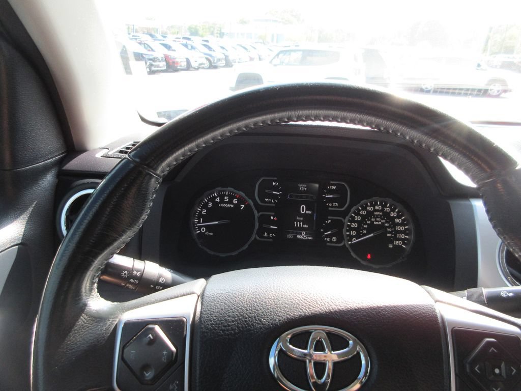 Used 2018 Toyota Tundra Limited AWD/4WD image 30