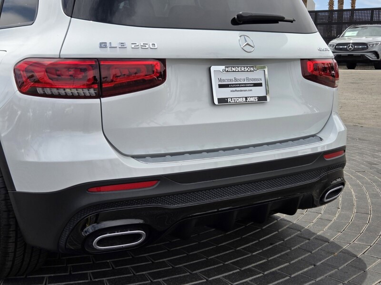 Certified 2022 Mercedes-Benz GLB 250 4MATIC image 4