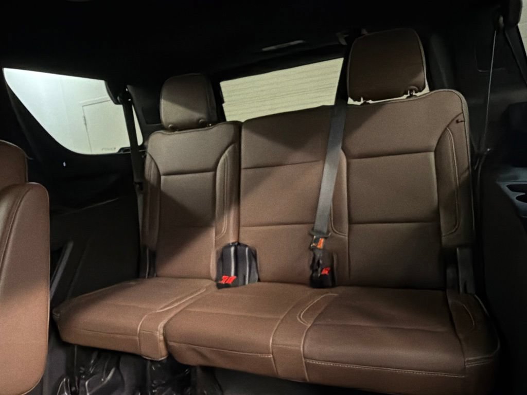 Used 2022 Chevrolet Tahoe High Country AWD/4WD image 29