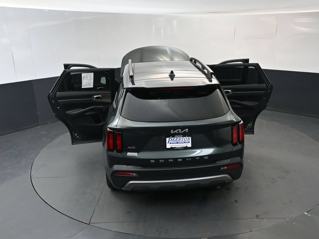 Certified 2022 Kia Sorento X-Line EX AWD/4WD image 18