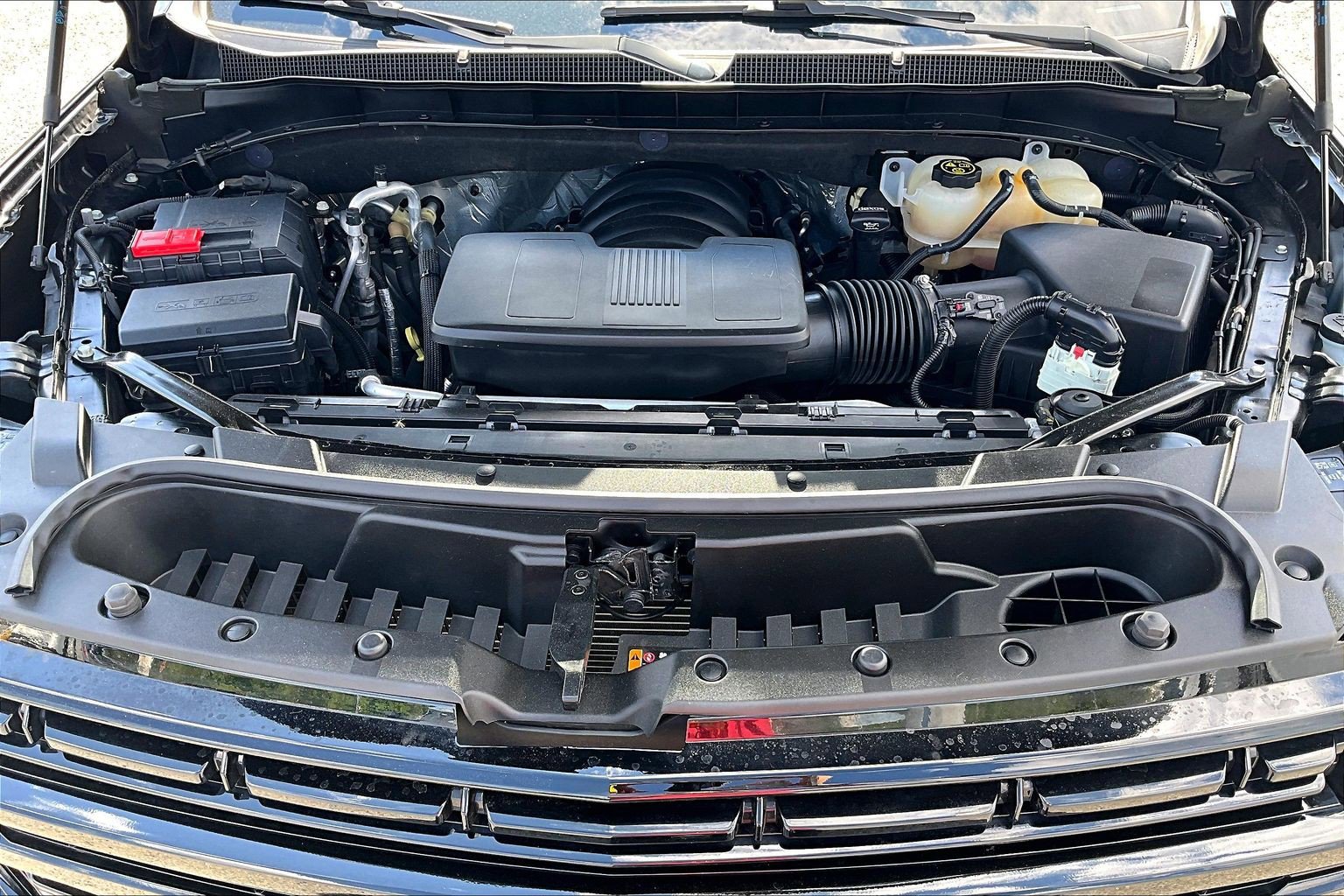 Used 2023 Chevrolet Tahoe RST AWD/4WD image 10