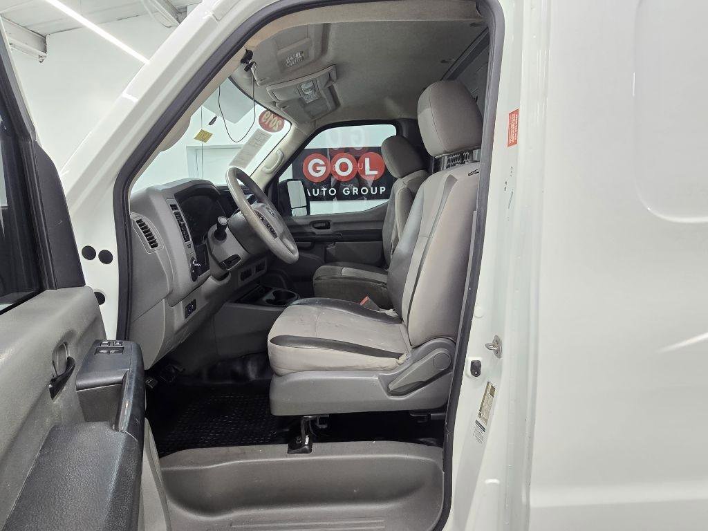 Used 2019 Nissan NV 2500 S RWD image 8