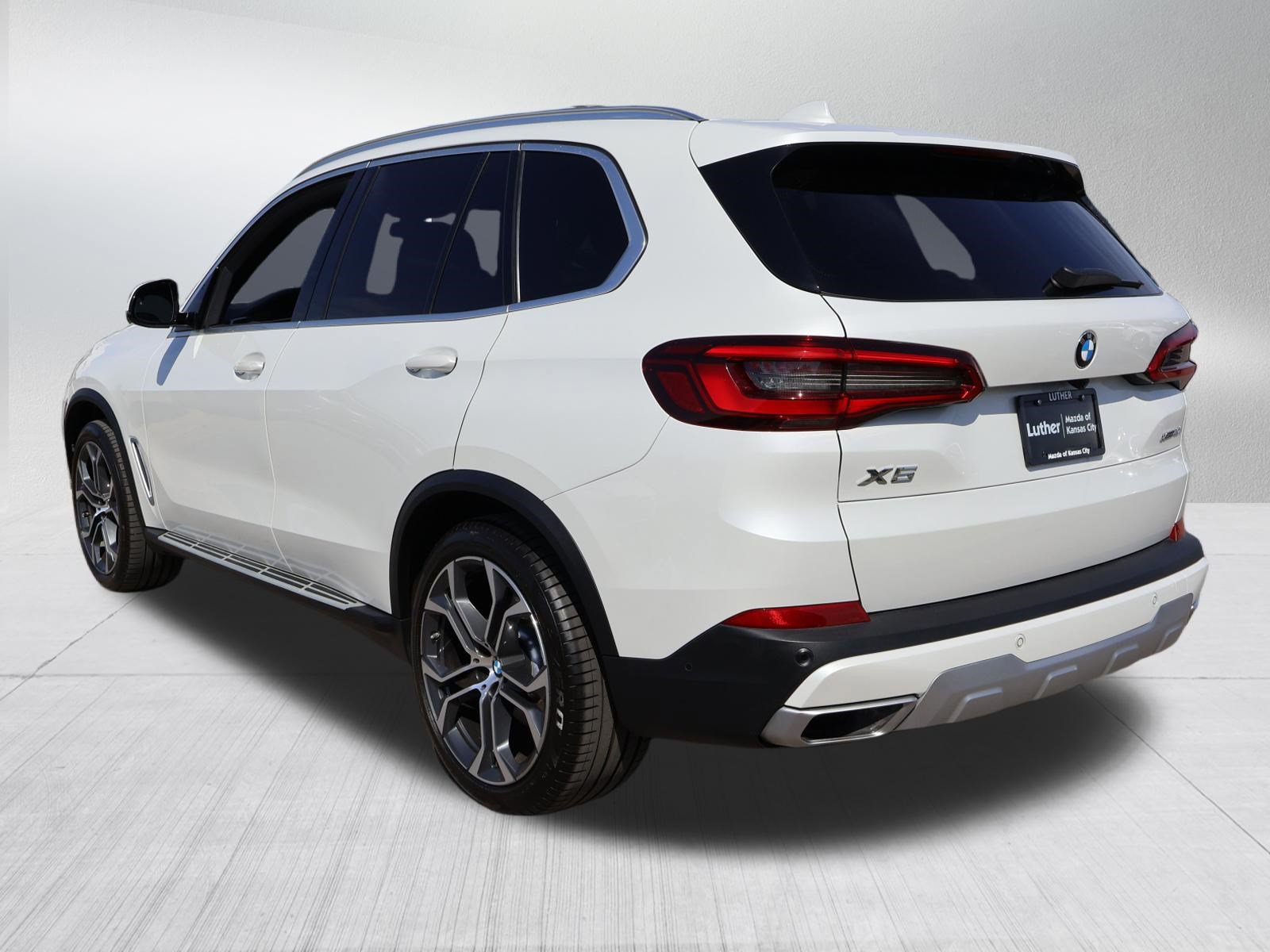 Used 2020 BMW X5 xDrive40i w/ Executive Package AWD/4WD image 5
