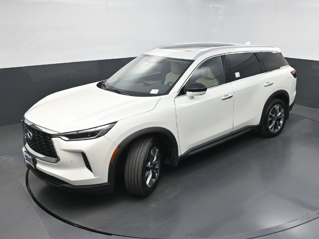 Used 2023 INFINITI QX60 Luxe w/ Performance Audio Package FWD image 37