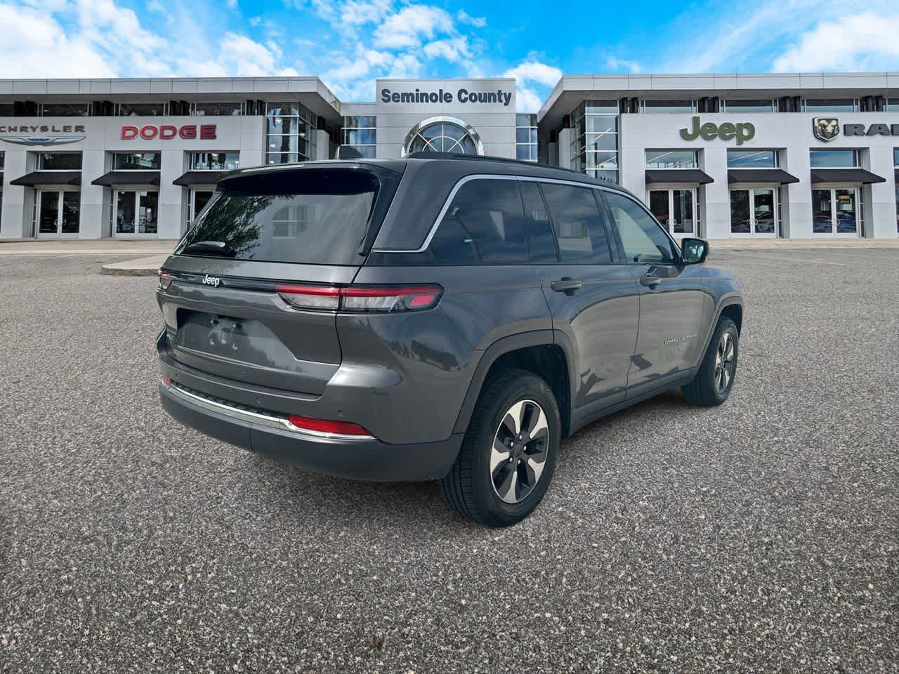 Certified 2024 Jeep Grand Cherokee Limited 4xe AWD/4WD image 8