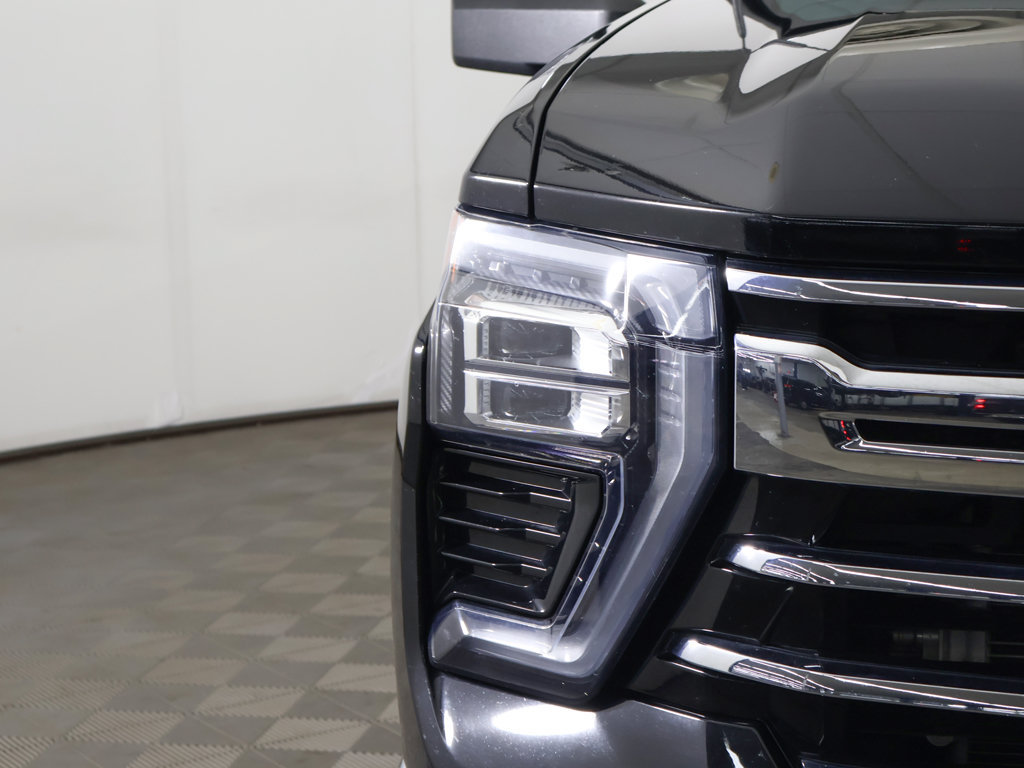 Used 2024 Chevrolet Silverado 2500 LTZ w/ LTZ Convenience Package AWD/4WD image 19