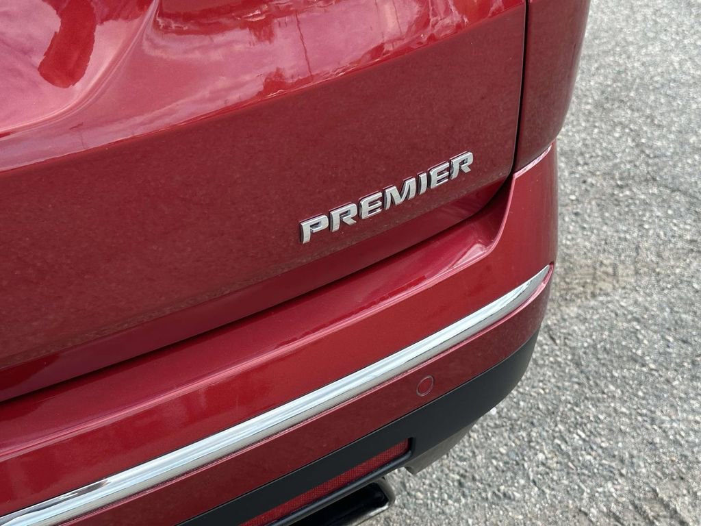 Certified 2023 Chevrolet Traverse Premier w/ LPO, Floor Liner Package image 11