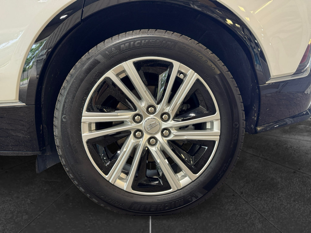 Used 2024 Cadillac Lyriq Tech AWD/4WD image 32