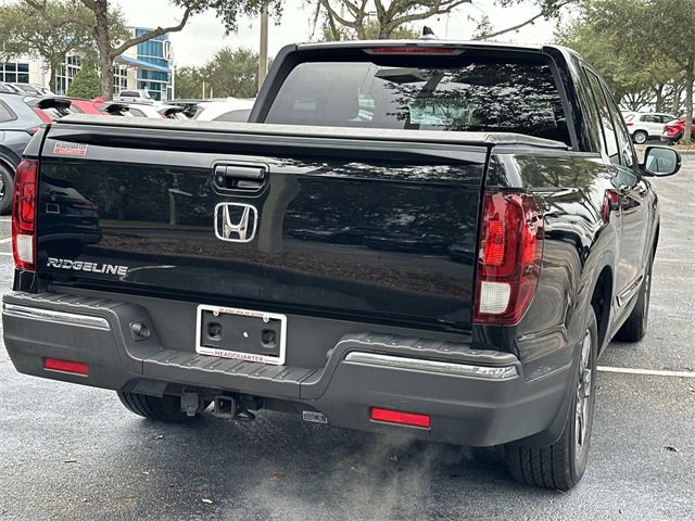 Certified 2017 Honda Ridgeline RTL image 3