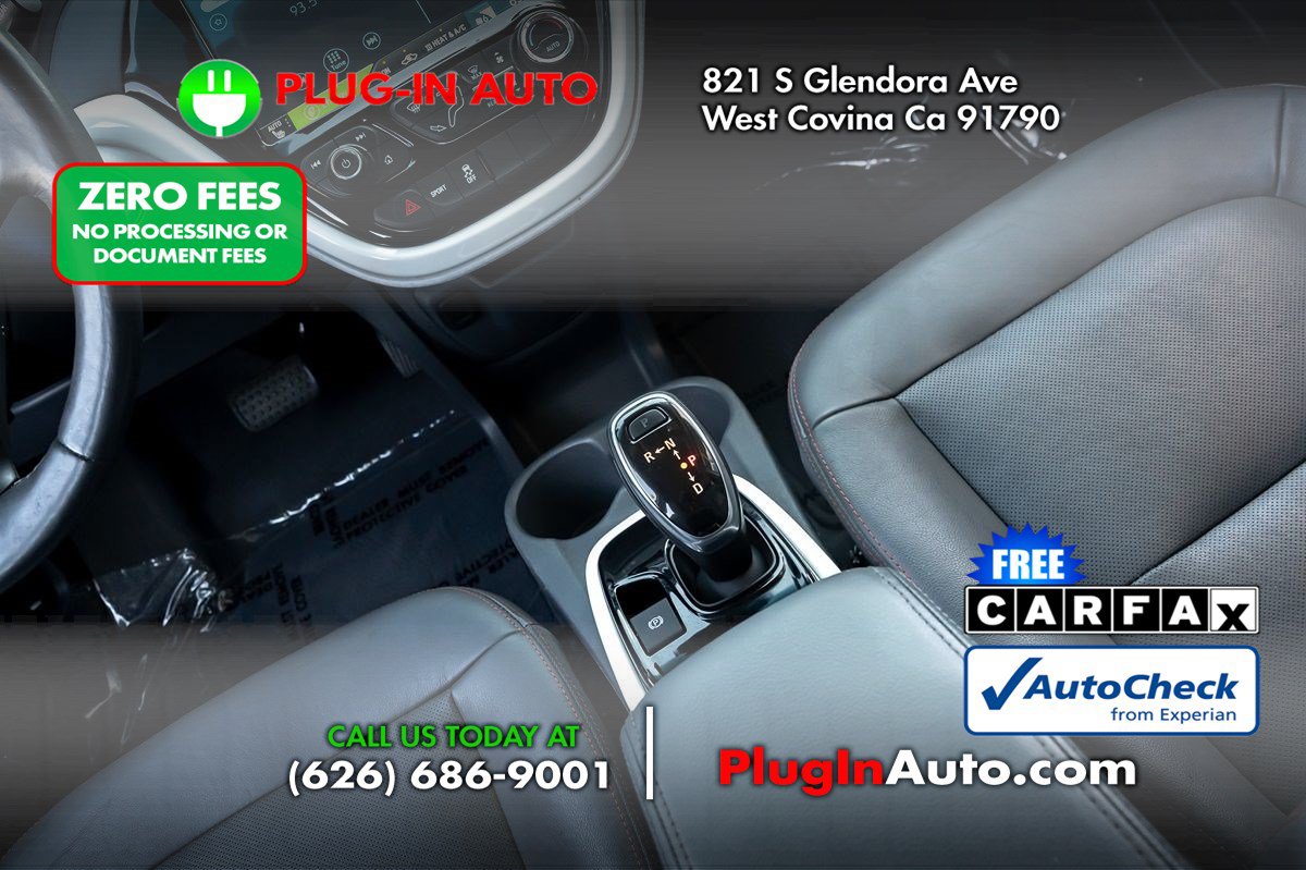 Used 2017 Chevrolet Bolt Premier w/ Driver Confidence II Package FWD image 16
