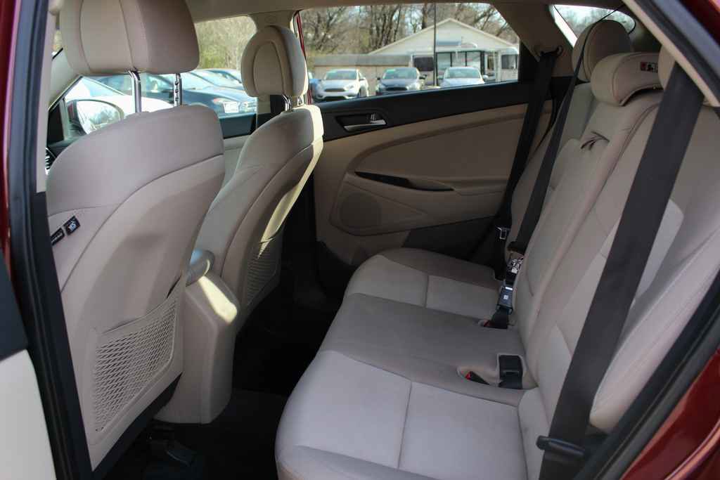 Used 2017 Hyundai Tucson SE FWD image 25
