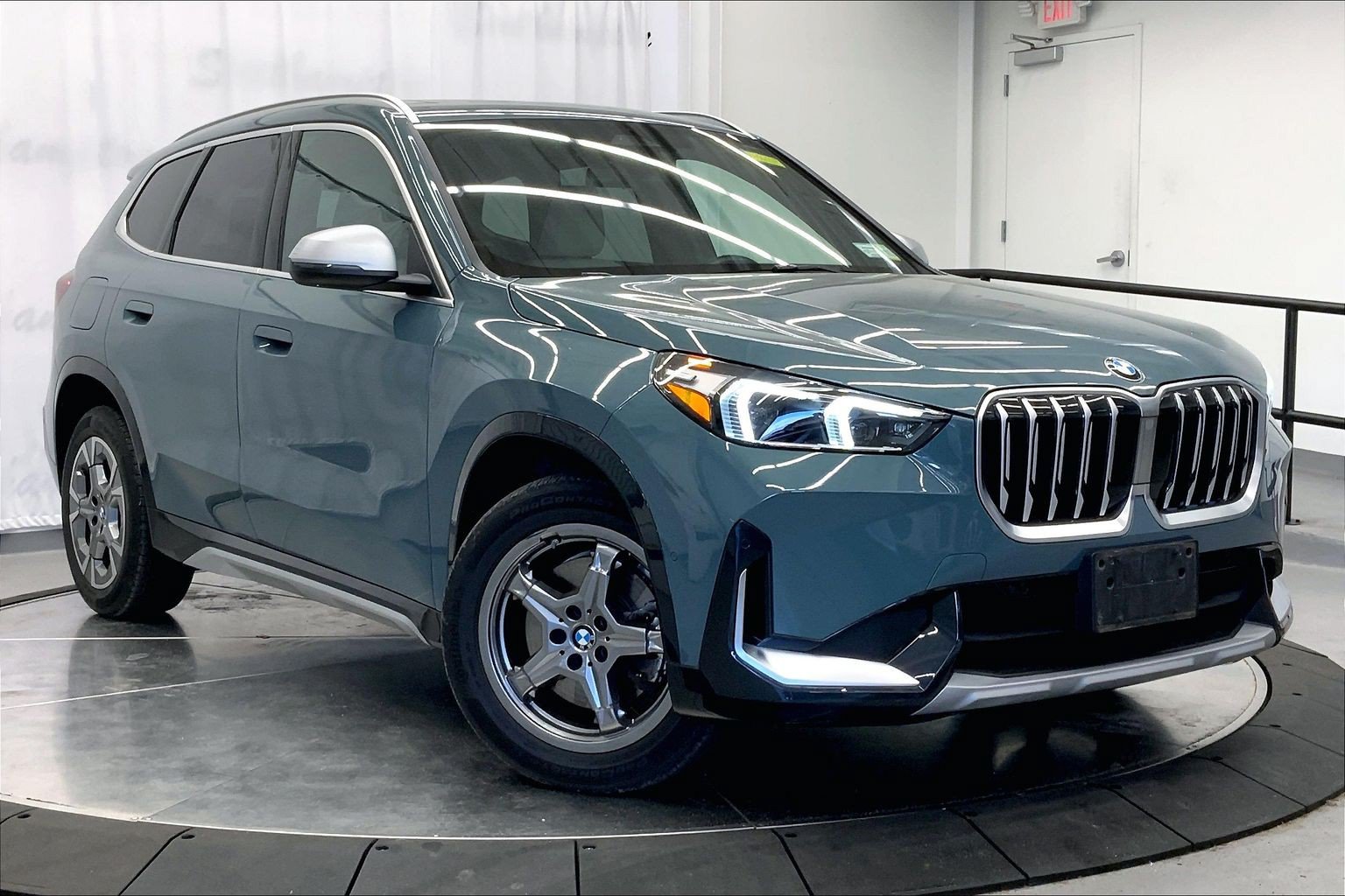 Used 2024 BMW X1 xDrive28i w/ Convenience Package AWD/4WD image 9