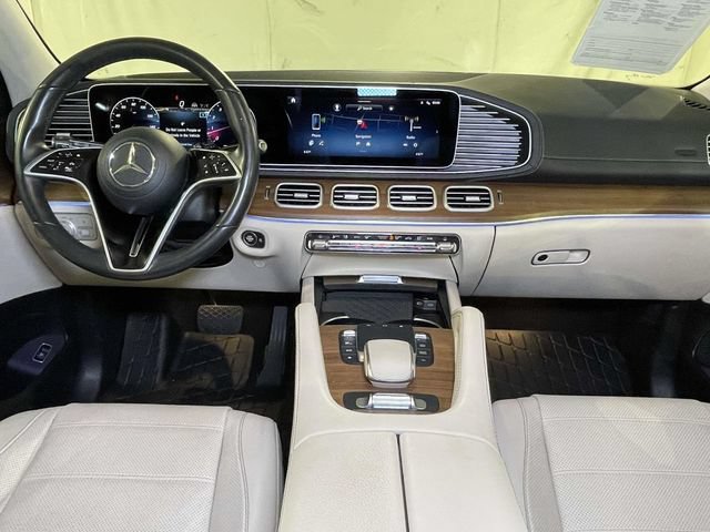 Used 2024 Mercedes-Benz GLS 450 4MATIC image 27