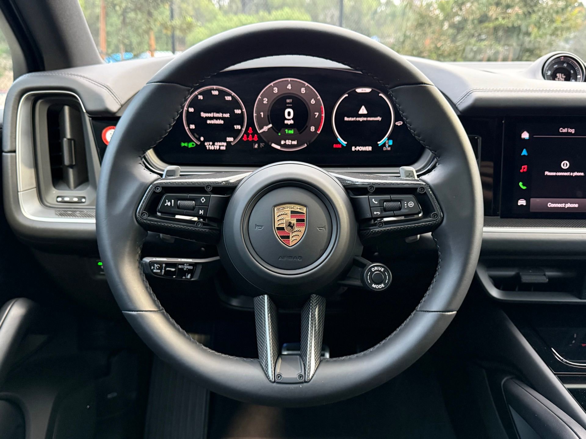 Used 2025 Porsche Cayenne S image 15