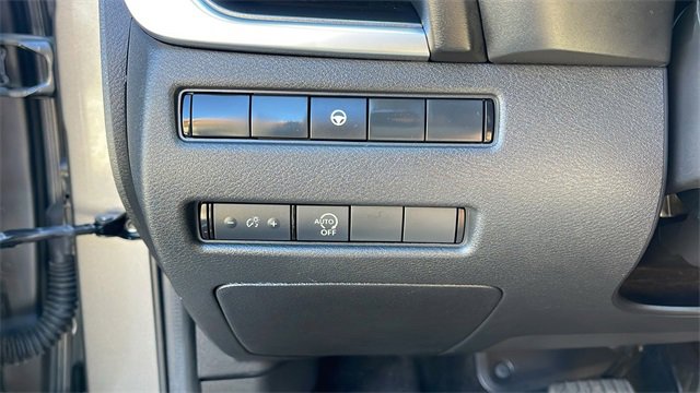 Used 2023 Nissan Rogue SV image 26