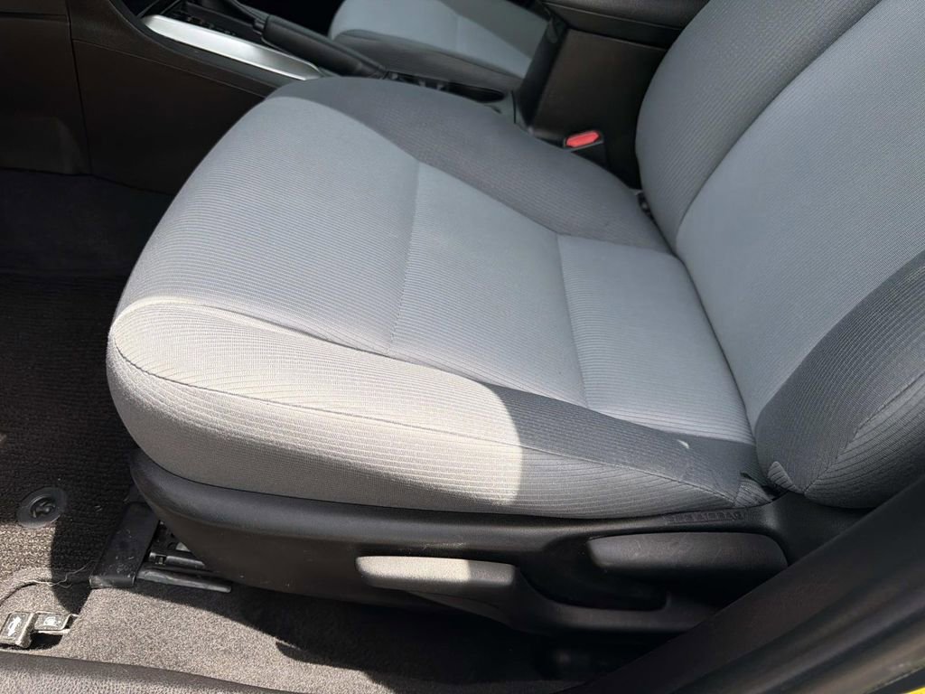 Used 2019 Toyota Corolla L FWD image 16
