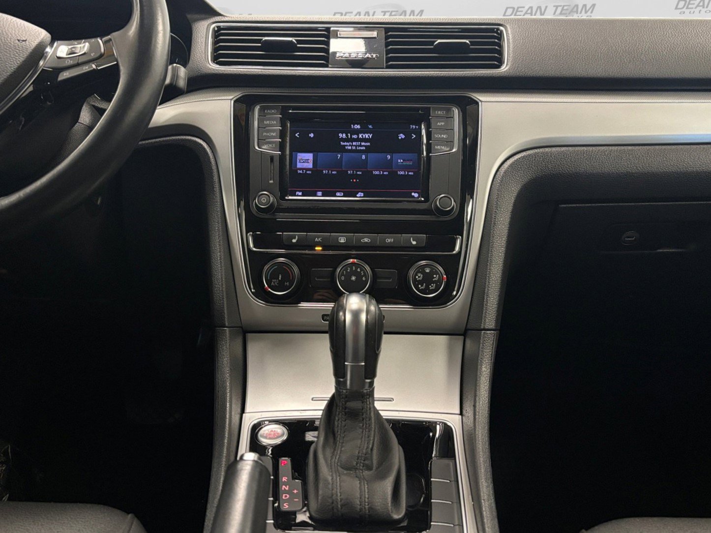 Used 2019 Volkswagen Passat 2.0T Wolfsburg FWD image 15